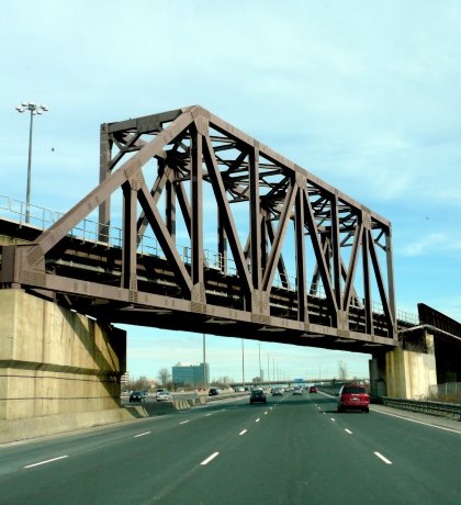 Two-track bridge replacement in Kitchener set to roll