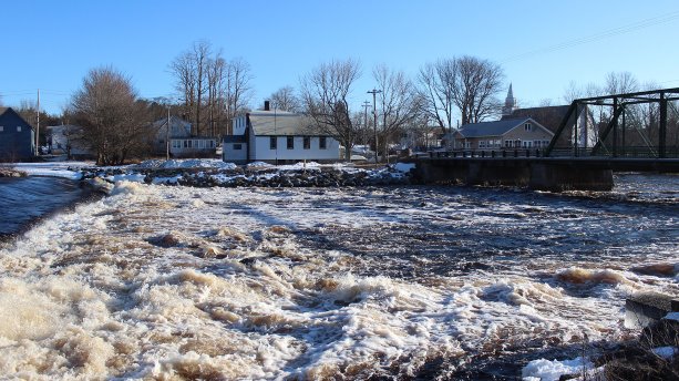 Nova Scotia crossing at the mercy of Mersey River