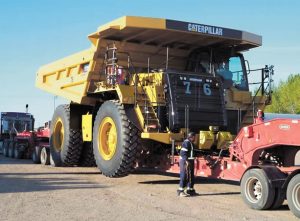 Saskatchewan trucker hauls heaviest equipment