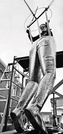 Steel Touchdown statue to touch down at Tim Hortons Field