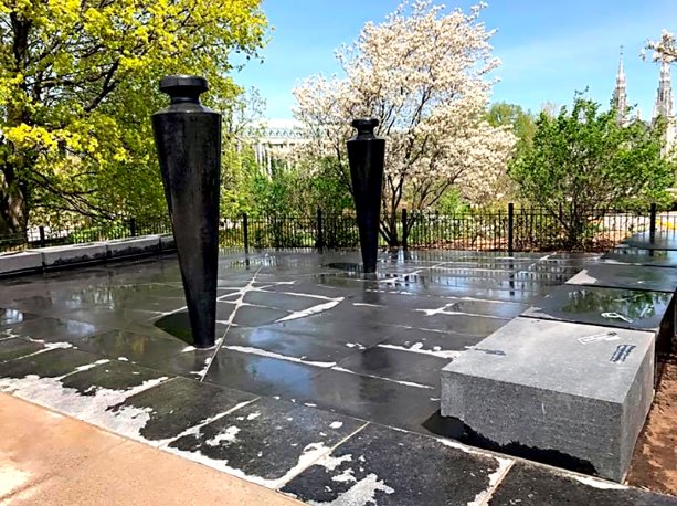Emotions swell as CBTU unveils monument to trades