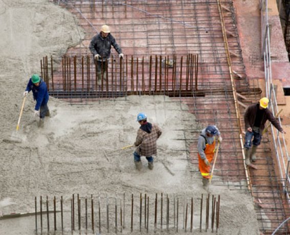 Davies Smith Development team spreads out the work at Onyx project