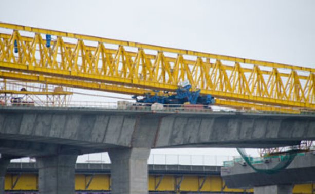 No injuries in British Columbia Port Mann Bridge crane collapse