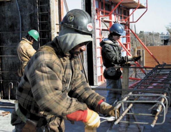 PHOTO: Rockport works on Twenty One Clairtrell condos in Toronto