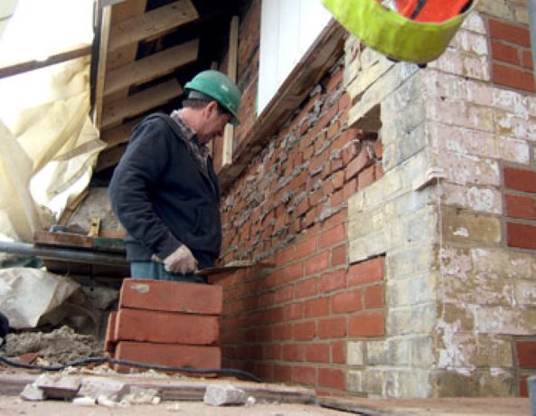 Alderlea Estate in Brampton, Ontario gets masonry restoration