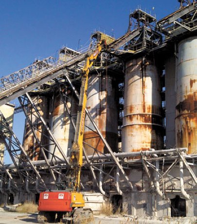 Amherstburg, Ontario chemical plant set to come down piece by piece