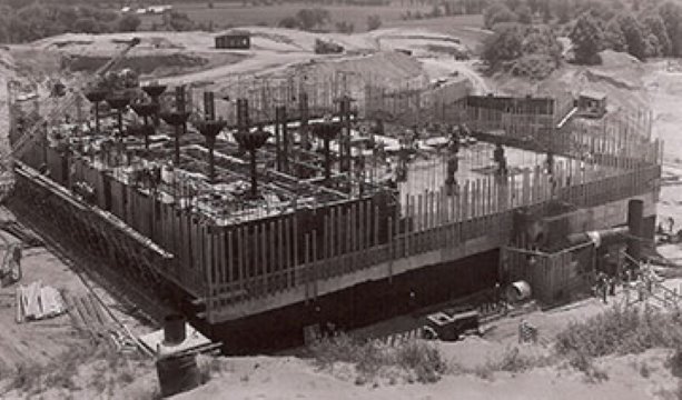 Diefenbunker construction design-build forerunner