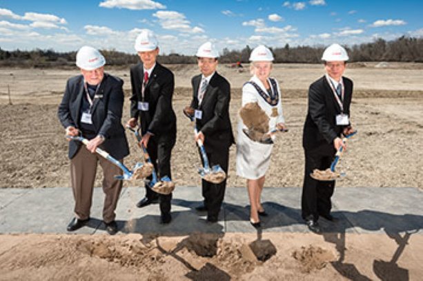 Ground breaks on new Canon Canada headquarters in Brampton