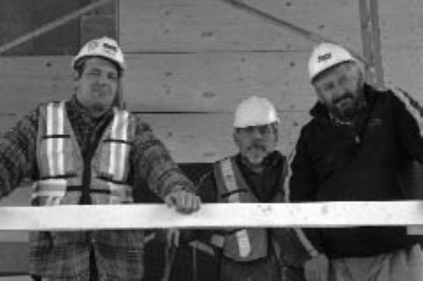 Kelowna workers prevent tragedy