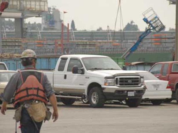 Worker injured in crane accident at Vancouver Pile Driving yard