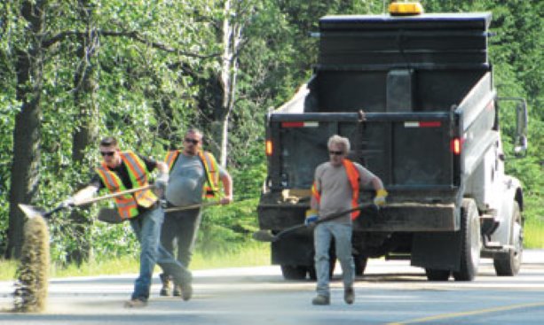 Sealtec Industries continues repairs on Highway 3 in British Columbia