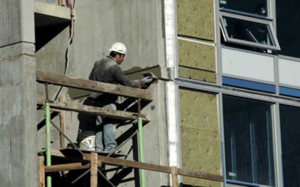 Construction continues on Pinnacle Living condo in Vancouver
