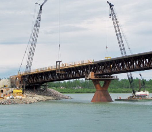 Contractor signs a cost sharing agreement for Deh Cho Bridge