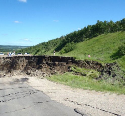 Massive land shift takes out section of Manitoba highway