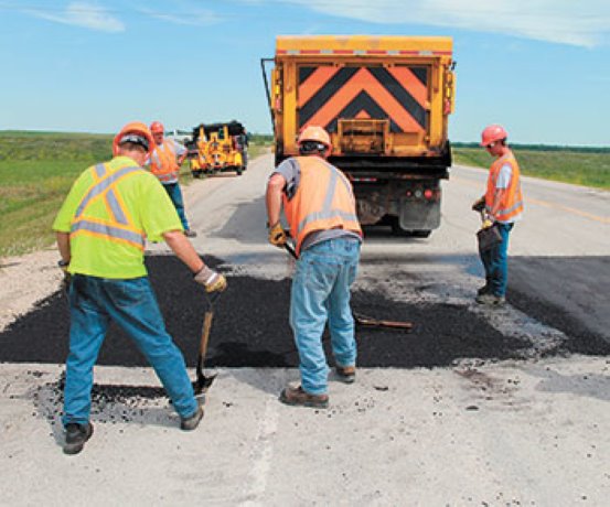 Manitoba sticks with its infrastructure renewal program