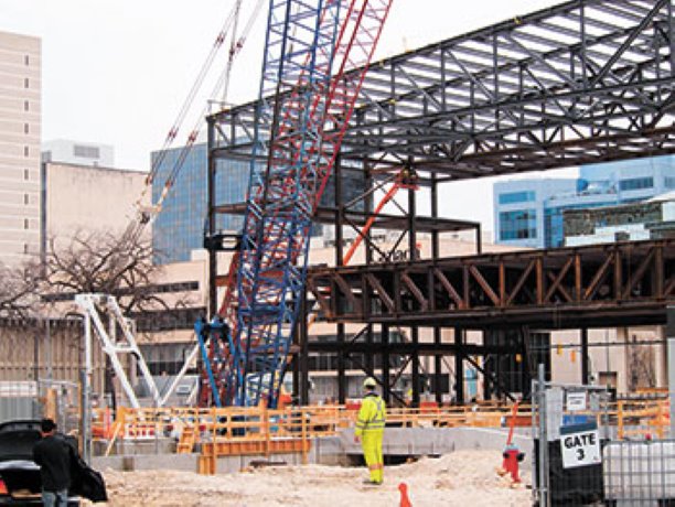 Winnipeg Convention Centre steel takes form