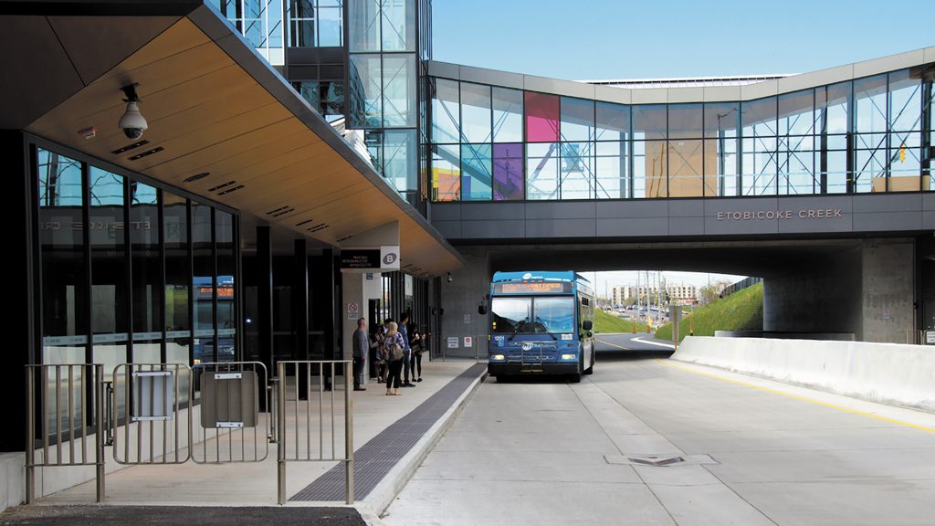 Mississauga Transitway build wraps up at Renforth