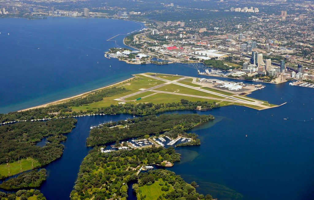 UPDATE: Construction worker dies in fall from Billy Bishop airport roof