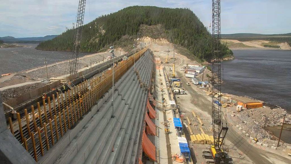 Federal $500M bailout for Muskrat Falls power delays to keep N.S. rate hikes in check