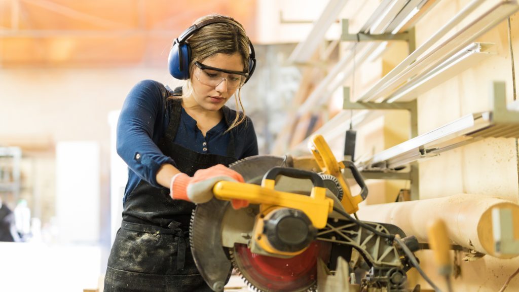 Atlantic female carpenters program receives federal funding