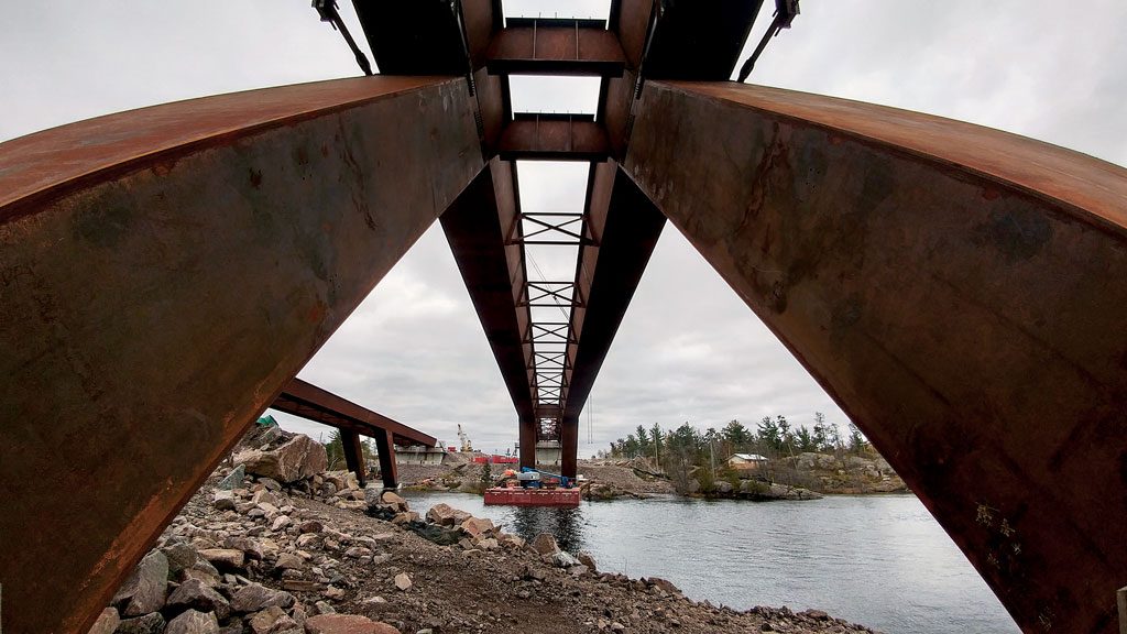 Steel legs key for four new Ontario girder bridges