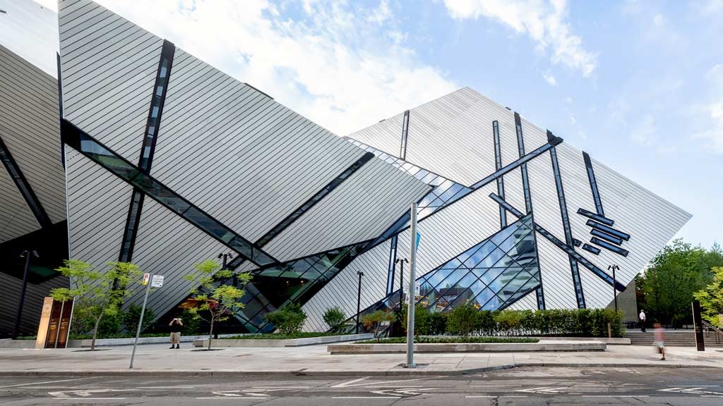 New public space plaza opened at ROM