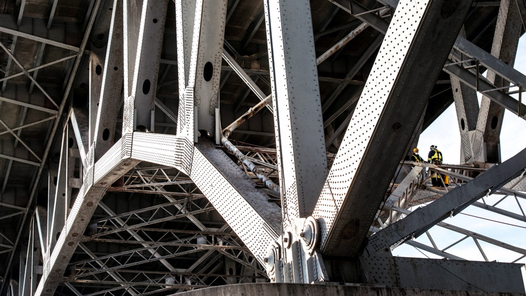 Tatras Group crews install avian netting to prevent excessive bird nesting on the Granville Bridge in Vancouver. The work supported rehab and seismic upgrades for the bridge.