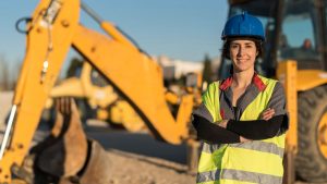 Number of women in construction continues to grow in B.C., survey finds