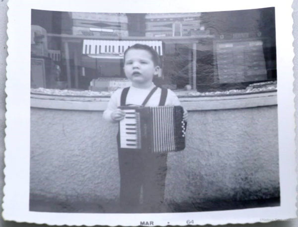 Gino Gerussi grew up in a musical household, his father Dino owned a music store and played in a band at a local nightspot where Gerussi would join him on stage on drums for the closing number when he arrived with his mother at closing to pick up his dad. He started singing lessons at age 13.