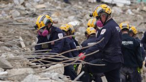 Crews give up hope of finding survivors at Florida condo collapse site