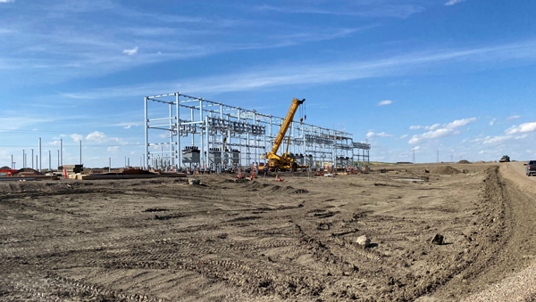 The long-awaited Travers Solar Project, being built on a sprawling 3,300-acre parcel of land, is the second major renewable energy project in that region of Alberta. The new venture is funded by Greengate Power Corporation and Copenhagen Infrastructure Partners. PCL Construction is in charge of the work and expects to have the project operational in late 2022.