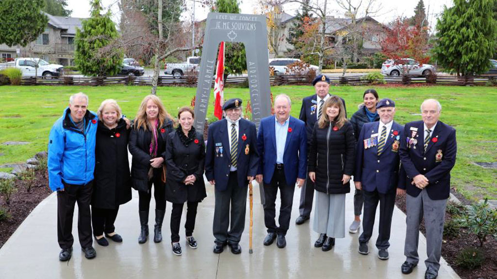 Surrey replaces aging memorial for veterans