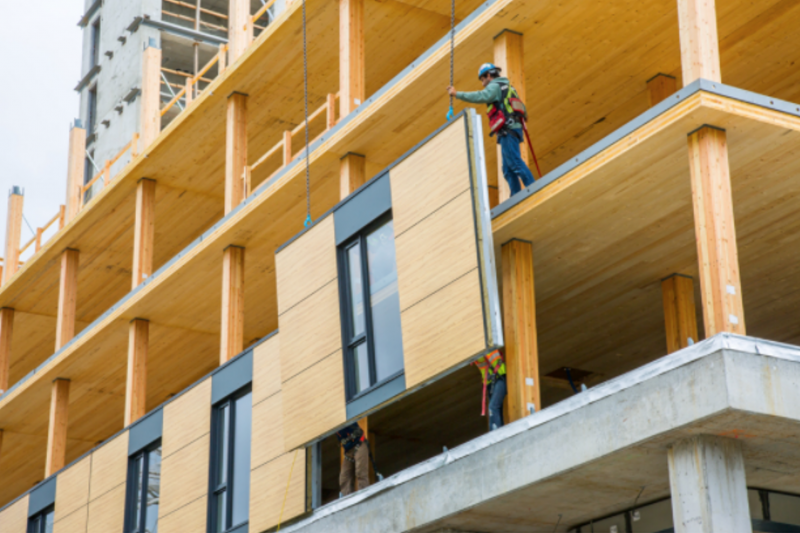 Brock Commons Tallwood House fully leveraged prefabricated just-in-time mass timber construction | Photo credit: KK Law