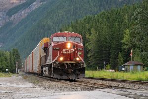 Ottawa under pressure as CP Rail stoppage enters second day as talks continue