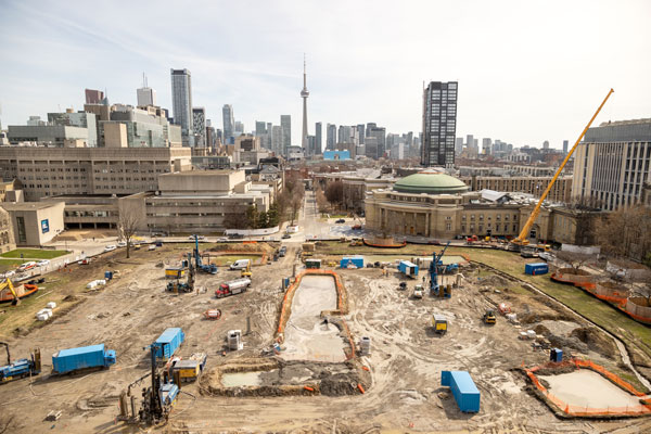 Boreholes being drilled on U of T’s front campus in March 2021. Over 370 boreholes have now been drilled 250 metres deep, nearly half the height of the CN Tower. Courtesy of University of Toronto.