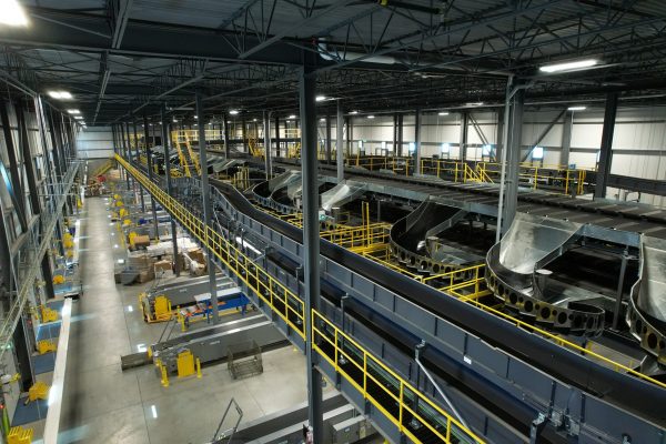 Inside the new National Hub sortation facility, Purolator’s conveyor system, spans over four kilometres.