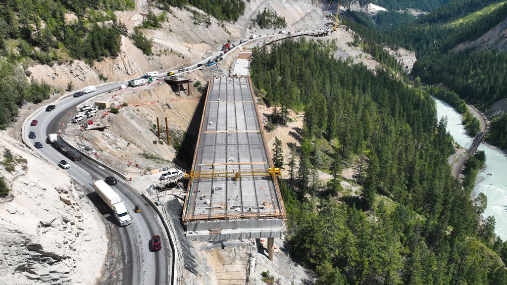 Fall closures on the way for Kicking Horse Canyon construction