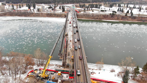 Graham Construction needs to keep traffic flowing over the Groat Road bridge in Edmonton while performing significant rehabilitation.