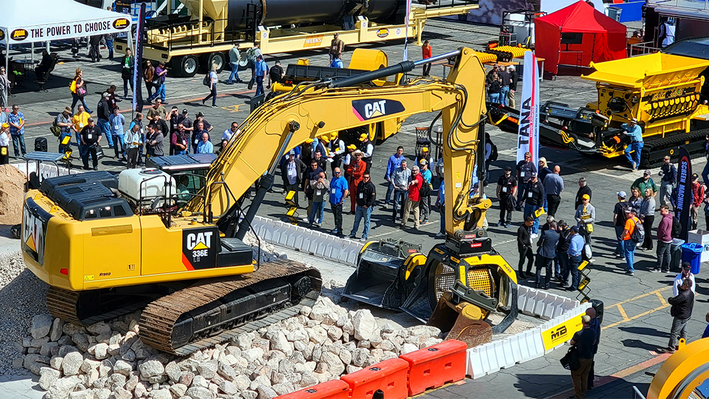 Go Big or Go Home – CONEXPO-CON/AGG’s big machines shine