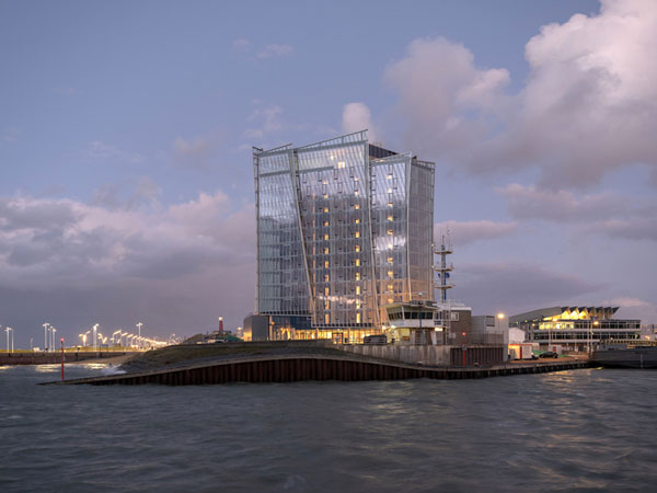 The Inntel Hotel in the Dutch seaside resort of Scheveningen features a glass façade from Pilkington Austria.