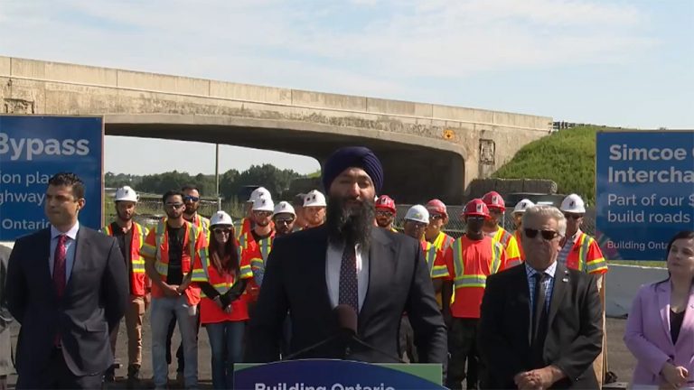 A contract for a lane connecting Highway 400 to the Bradford Bypass has been awarded to Dufferin Construction Company.