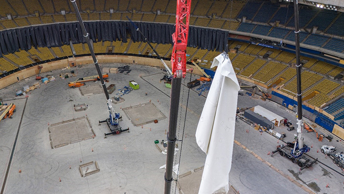 The new structure will be fixed and feature glass cladding allowing natural light into the interior of the stadium. The heavy concrete technical ring will be replaced by a new, lightweight steel frame that replicates the shape of the original design.