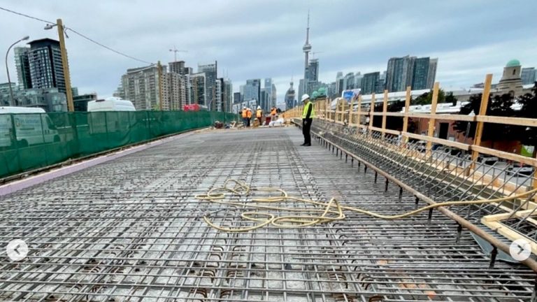 Work is progressing on the Gardiner Expressway Rehabilitation project in Toronto. Bottom, crews working on the project got the deck ready for the concrete pour. They then worked overnight on the concrete pour.