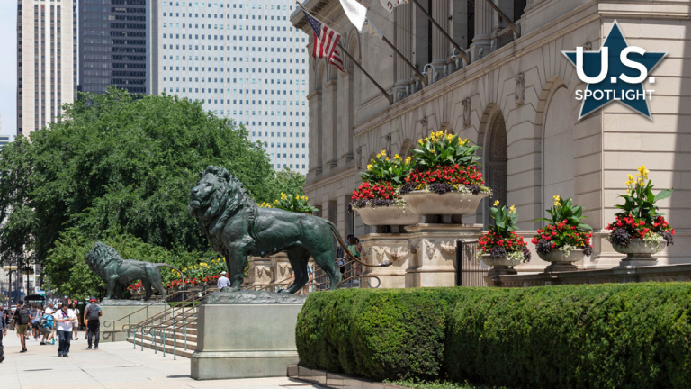 Pictured is the Art Institute of Chicago with a view of the Michigan Avenue entrance.