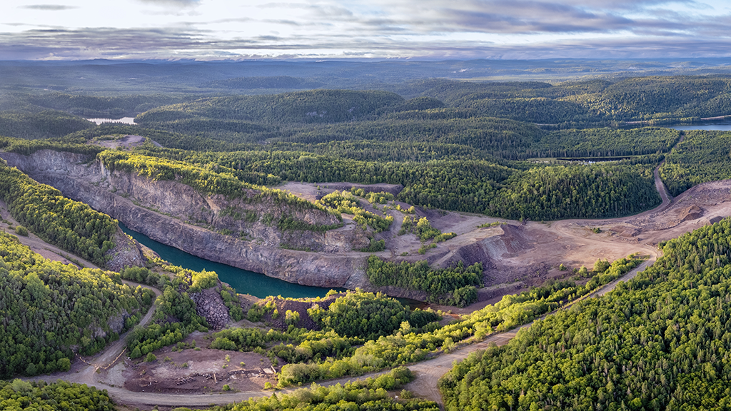 Two First Nations setting up encampment near proposed bridge to Ring of Fire