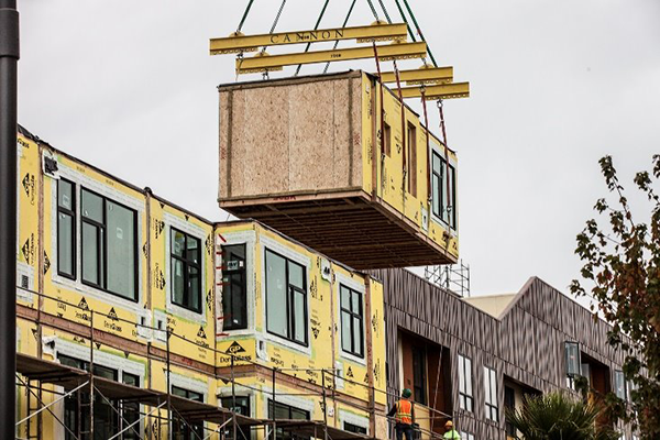 Each of the three modular boxes that make up a suite will connect utilities into the building’s common hallway. The first project will be a six-storey, 47-unit residence consisting mostly of middle-income large two and three bedroom suites.