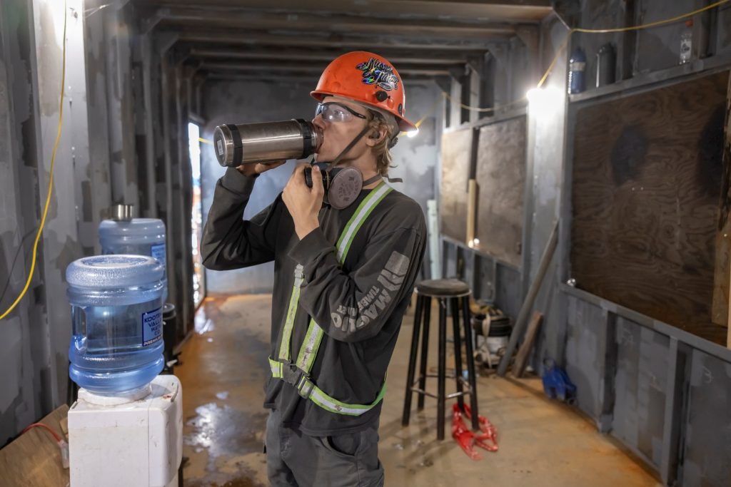 WorkSafeBC issues warning for employers as heat wave grips B.C.