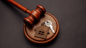 Quebec couple fight to stay in home expropriated for Lac-Mégantic, Que., rail bypass