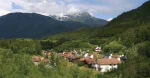 Owner of B.C. ghost town taking another swing at energy exports