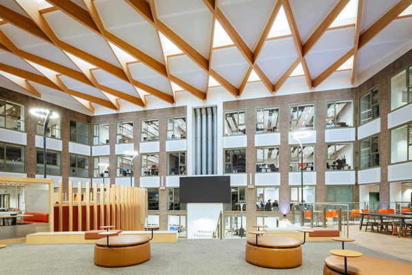 The spectacular atrium was conceived to create an uplifting environment for the engineering students.